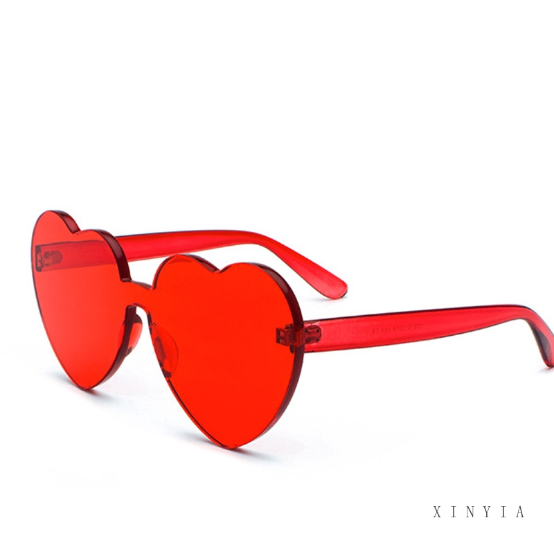 Kính mát gọng hình trái tim thời trang cổ điển