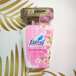 Nước thơm phòng Farcent hương hoa Anh đào (350ml)