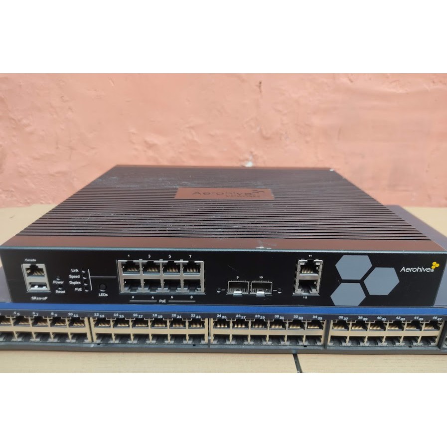 Thiết Bị Chuyển Mạch Switch Aerohive Sr2010p Hỗ Trợ 8 Port Gigabit POE+ - POE AT