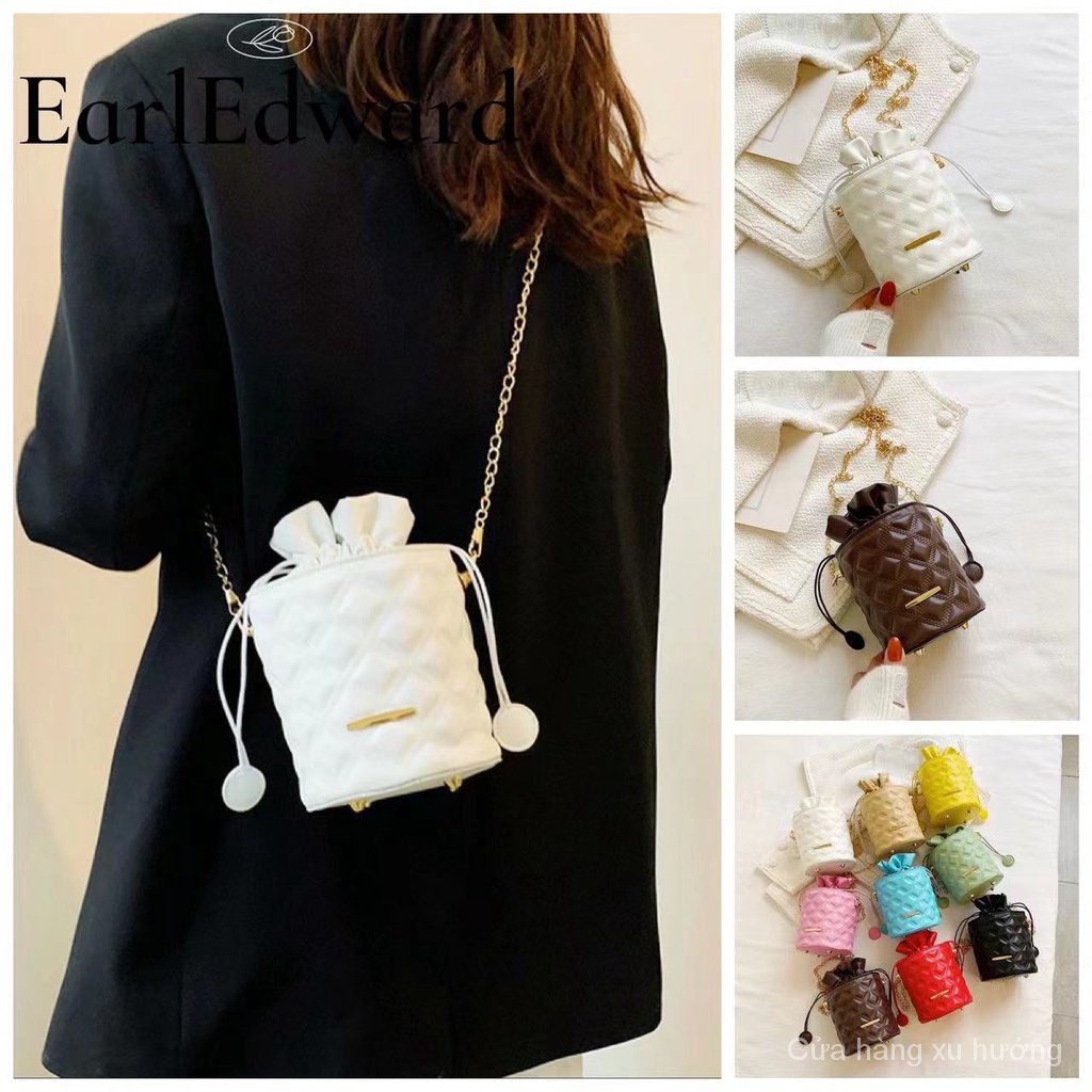 Túi đeo chéo nữ thời trang mùa xuân 2022