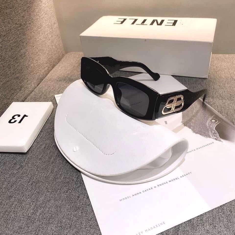 Mắt Kính Thời Trang Gọng Dày Nhiều Mẫu Hot Trend | BigBuy360 - bigbuy360.vn