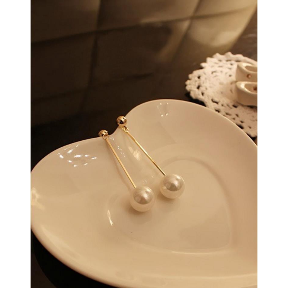 Khuyên tai dáng dài màu vàng đính ngọc trai giả thời trang Hàn Quốc cho nữ