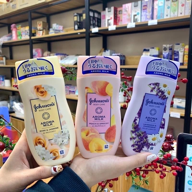 Sữa dưỡng thể dưỡng ẩm cho da johnson body care Aroma milk Nhật Bản 200ml