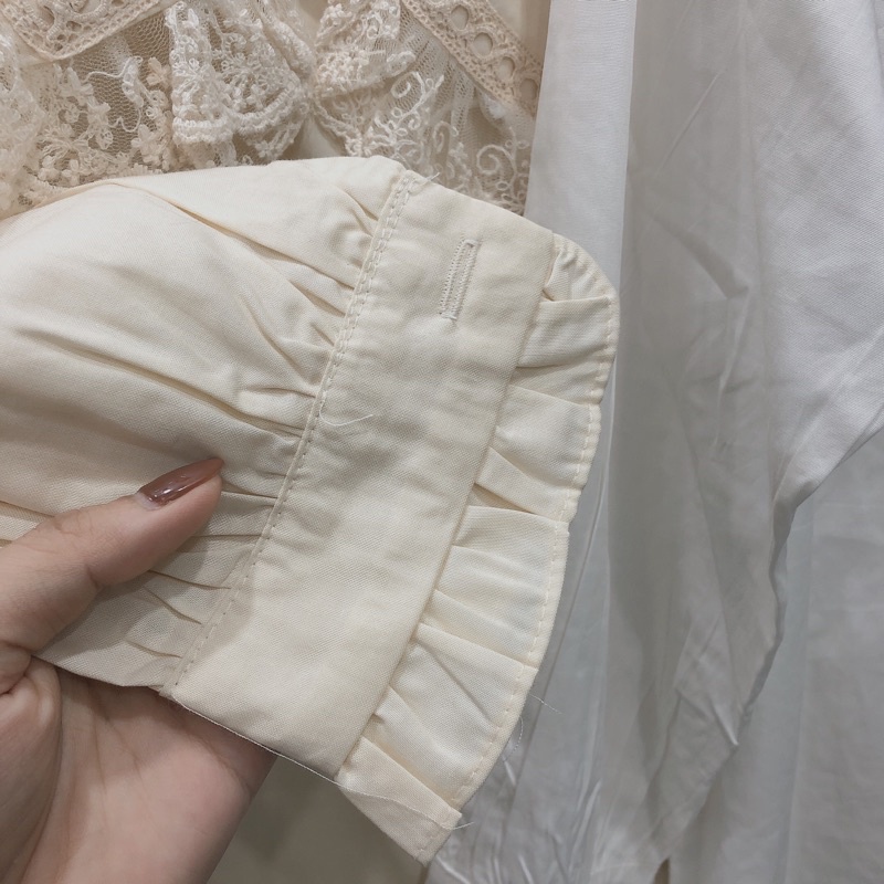 ÁO SƠMI CỔ M VIỀN REN tay bo tiểu thư