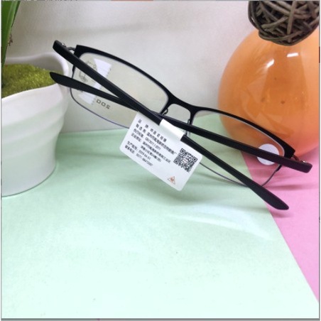 Kính lão thị trung niên đa tròng nhìn mọi khoảng cách tiện lợi