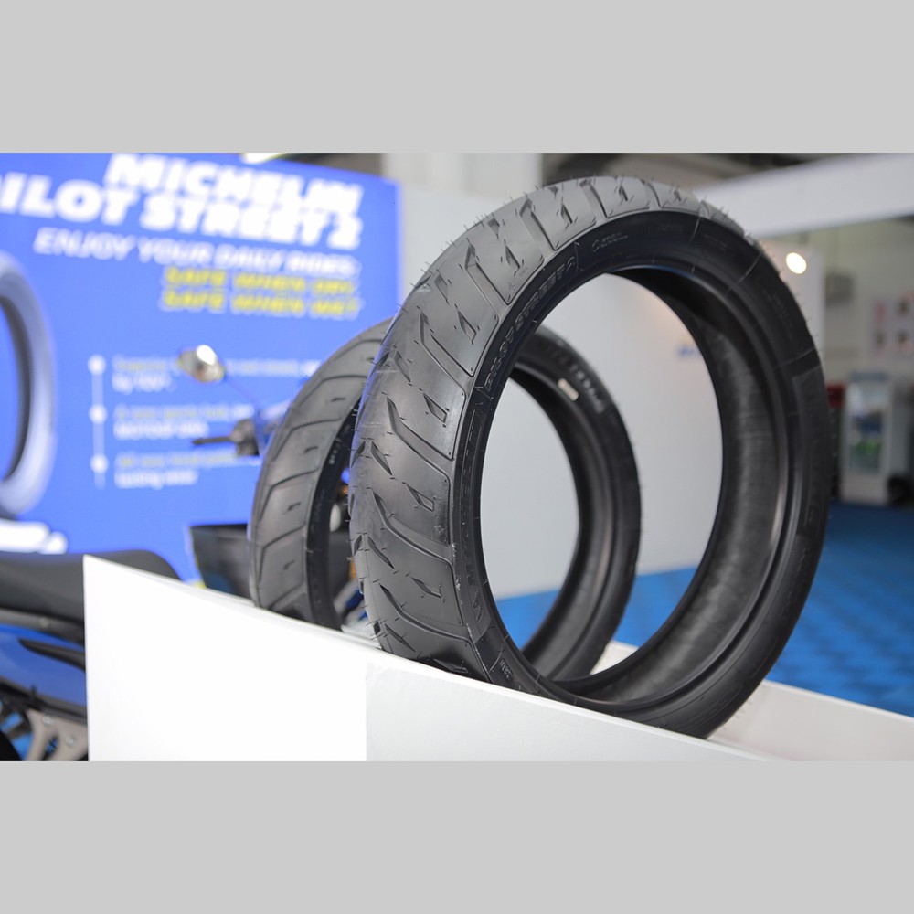 Lốp xe máy Michelin 70/90-17 M/C 43S PILOT STREET 2 TL Thái Lan