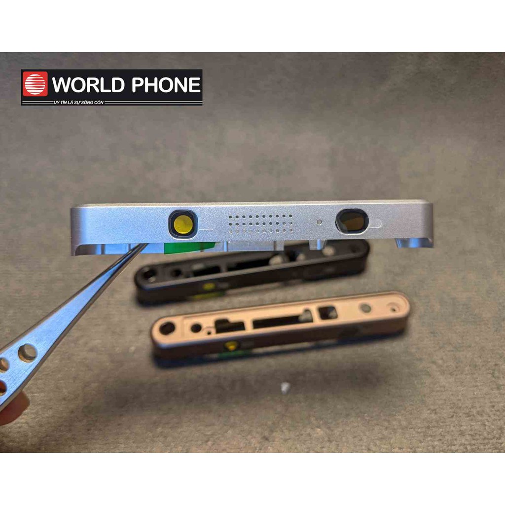 Top cover, nắp đậy trên bảo vệ Camera Blackberry KEYone, Key1, K1 Silver, Linh kiện Zin chính hãng