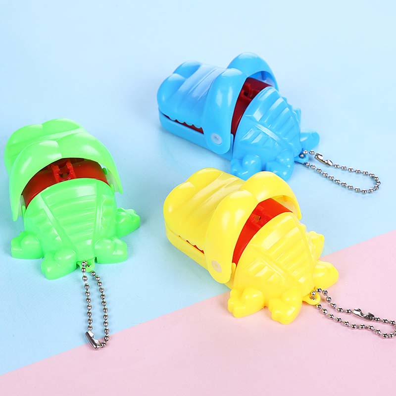 Đồ chơi cá sấu cắn tay độc đáo vui nhộn