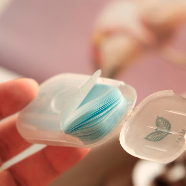 Hộp 50 Miếng Xà Phòng Giấy Khô Paper Soap Nhật Bản - Xà Bông Rửa Tay Bỏ Túi Dùng Một Lần