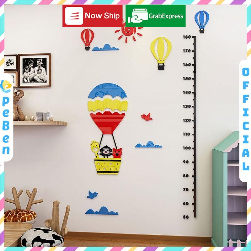 Tranh dán tường mica 3d decor khổ lớn thước đo chiều cao cho bé đo chiều cao bay cùng khinh khí cầu Nhiều Size - EPeBen