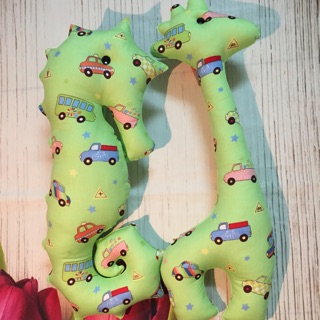 Combo 2 gối ôm hình thú size 80cm ( vải thô lụa TQ)( nôi và 2 thú size 50cm kèm tên)