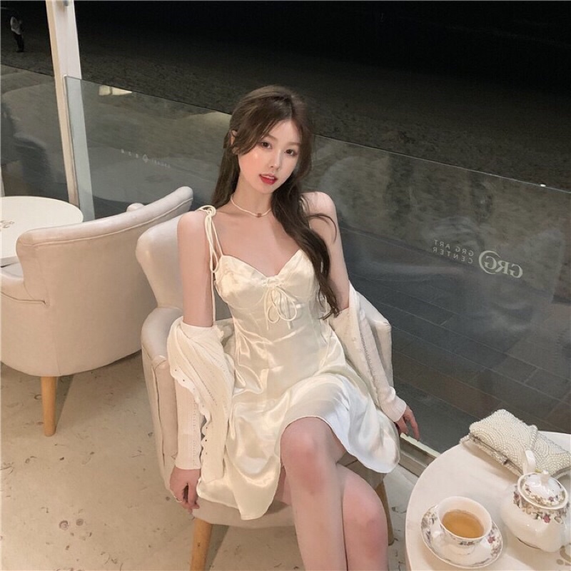 Đầm Hai Dây Trắng Dáng Xoè Quảng Châu