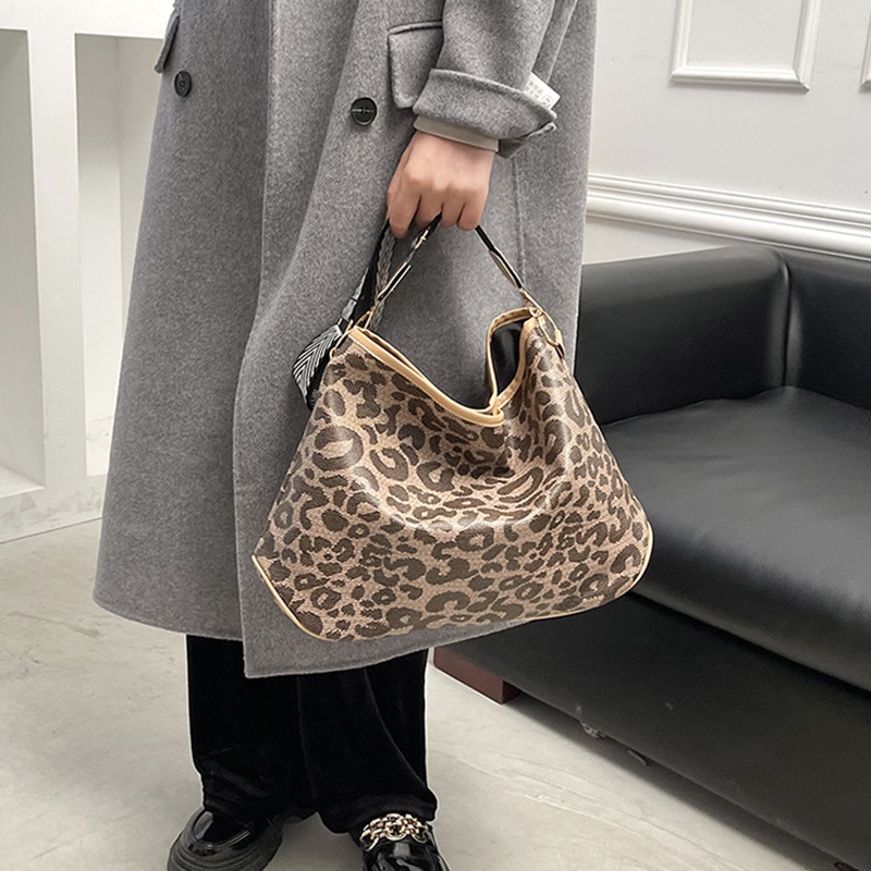 IELGY Túi đeo vai sức chứa lớn họa tiết da báo