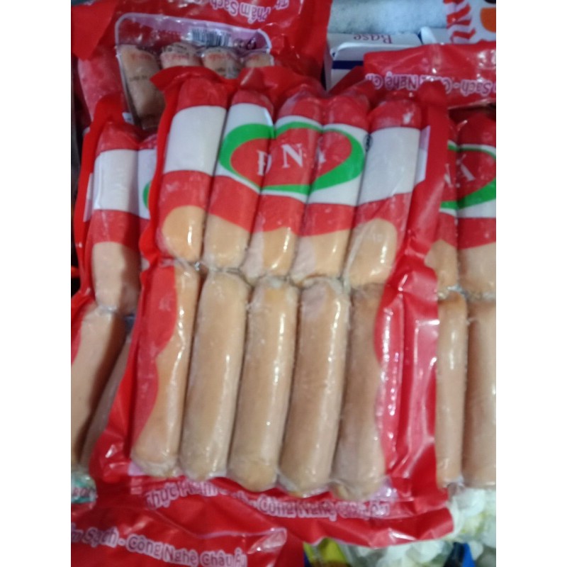 Xúc xích xông khói giá siêu deal. 1 bịch 10 cây, thơm ngon chất lượng. Giao sỉ toàn quốc. giao lẻ tp hcm