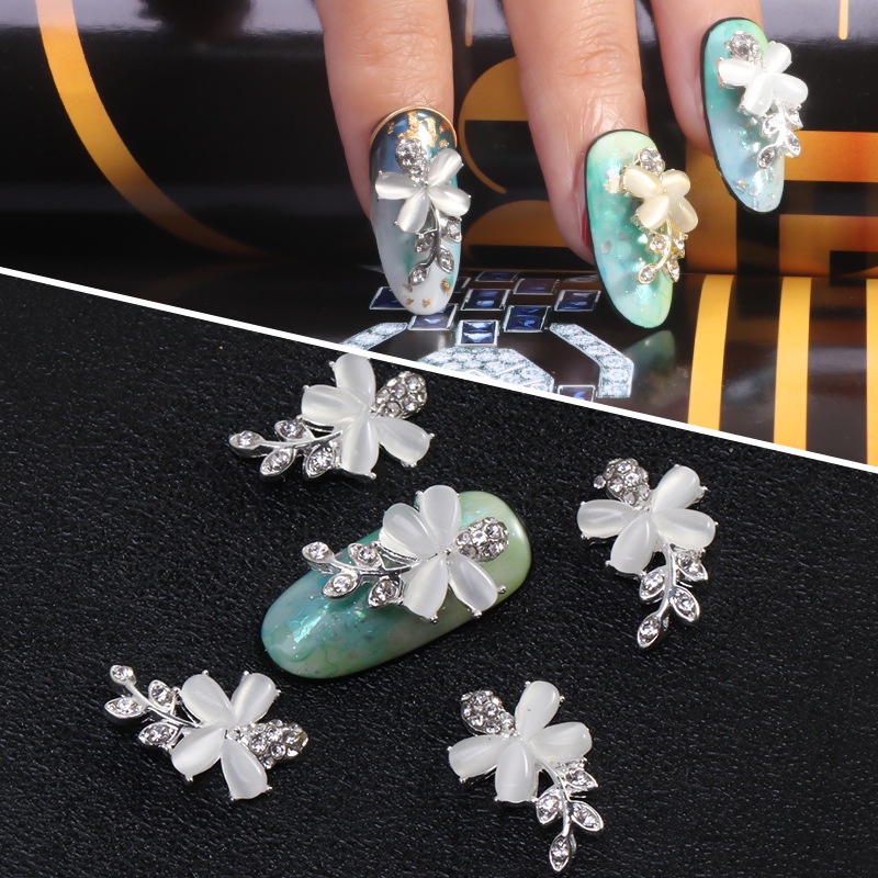 Miếng Dán Trang Trí Móng Tay Hình Bướm Bằng Hợp Kim Đính Đá Opal Sang Trọng