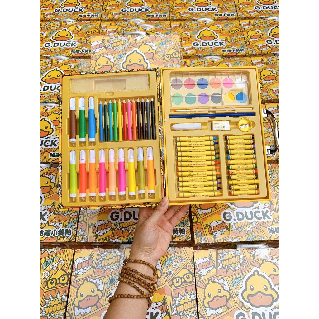 Hộp tô màu vịt vàng - Vali Gduck 67 chi tiết