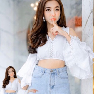 Áo croptop xô trắng Thái.