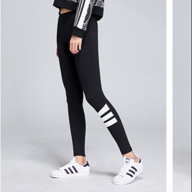 3 Stripes Legging
Made in Cambodia full tag code