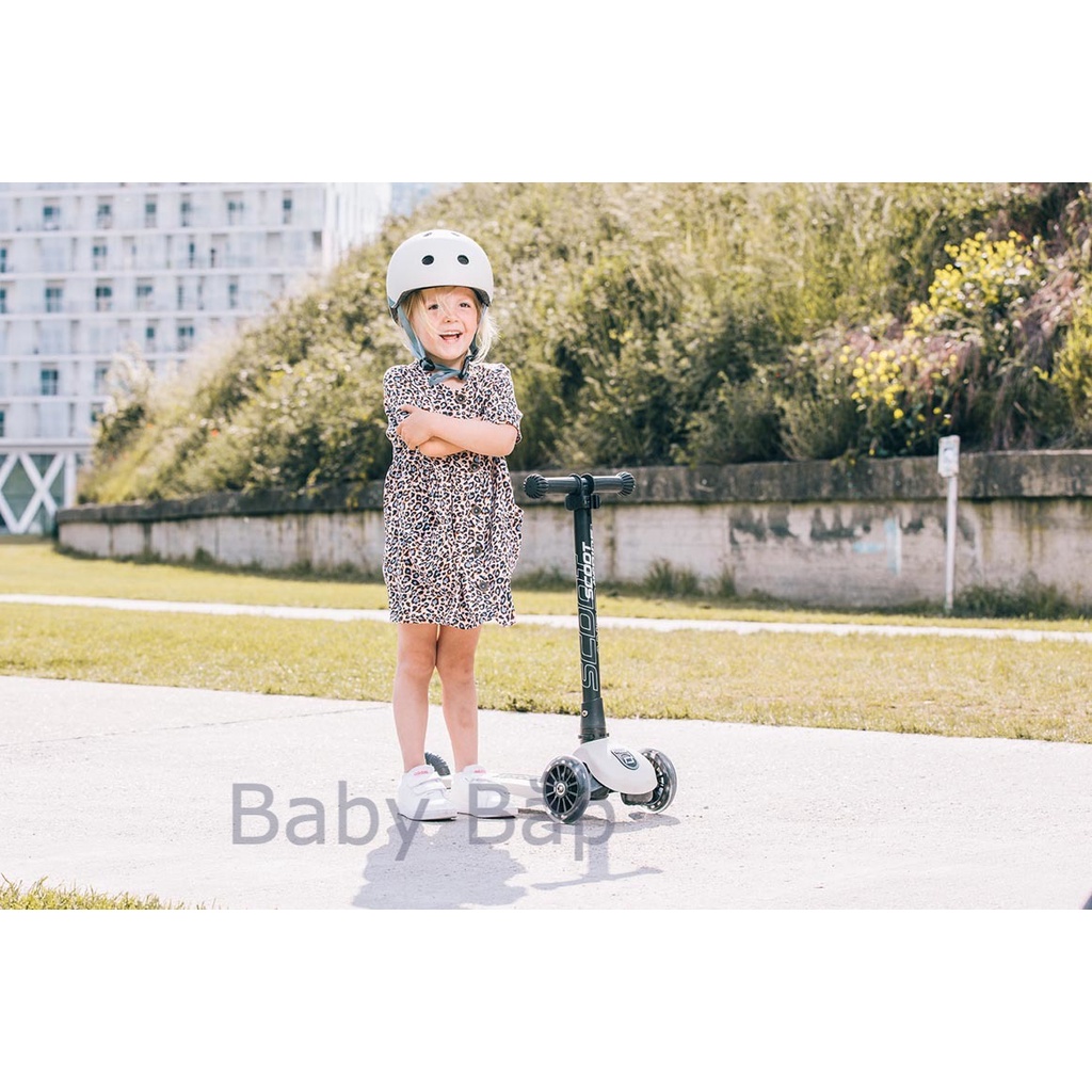 Xe scooter trẻ em Scoot and Ride Highwaykick 3 LED dành cho bé 3-6 tuổi