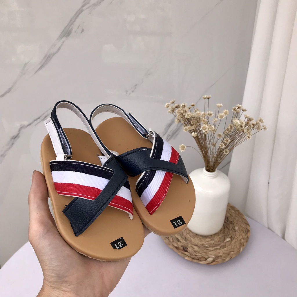 Sẵn Dép Sandal Dép Quai Hậu Quai Chéo Kẻ Phong Cách Thể Thao Cho Bé Trai K072