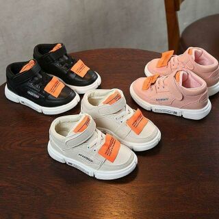Giày Sneakers bé trai + gái 2018