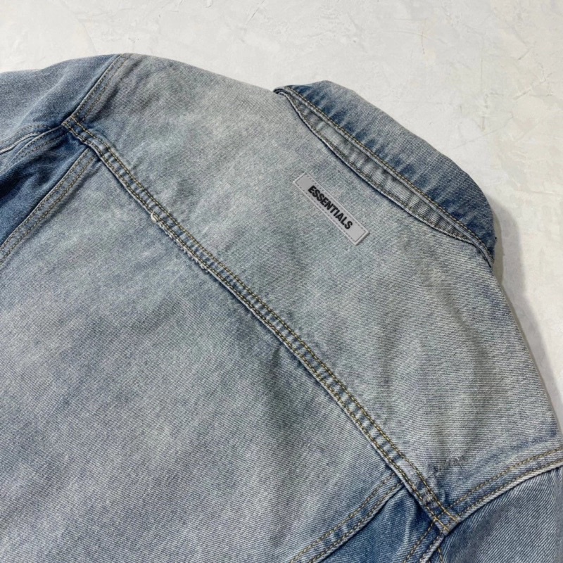 ✨  - Áo Khoác Vintage Fear Of God Essential Khuy Bấm Cho Nam Và Nữ || FOG Light Indigo Denim Trucker Jacket