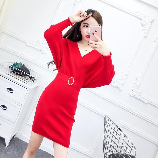 Đầm dệt kim cổ chữ V tay dài hở lưng thời trang thu đông quyến rũ cho nữ 2021