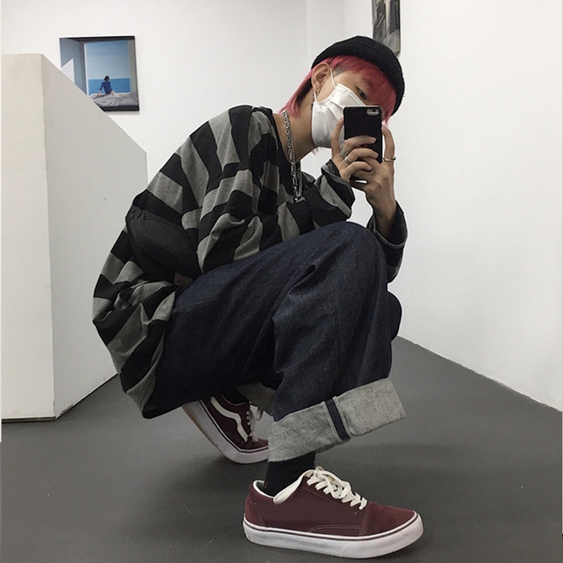 Áo thun tay dài cổ tròn dáng rộng họa tiết kẻ sọc màu sắc tương phản phong cách Harajuku