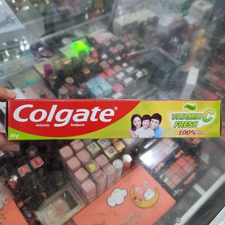 Kem đánh răng Colgate Vitamin C 90g