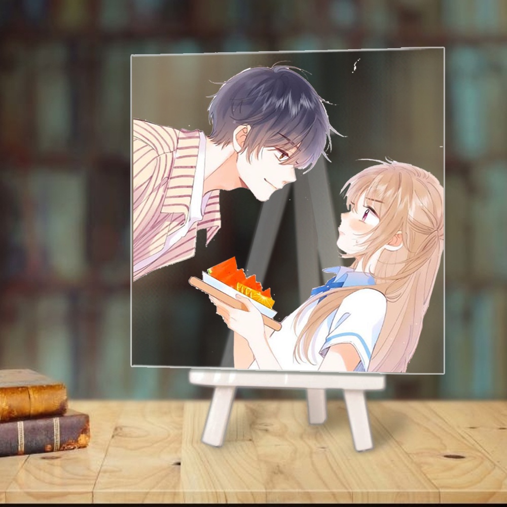 Tranh kính VỤNG TRỘM KHÔNG THỂ GIẤU Tính Yêu Thầm Kín anime chibi acrylic mica trong trưng bày góc học tập giá gỗ