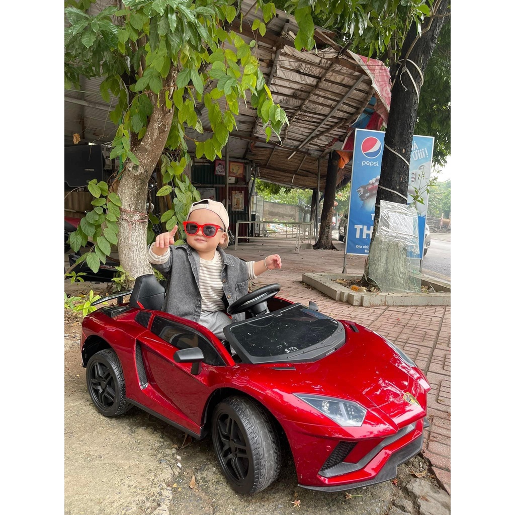 Ô tô xe điện trẻ em Lammborghini BBT GLOBAL màu xanh phun sơn BBT-6565XS