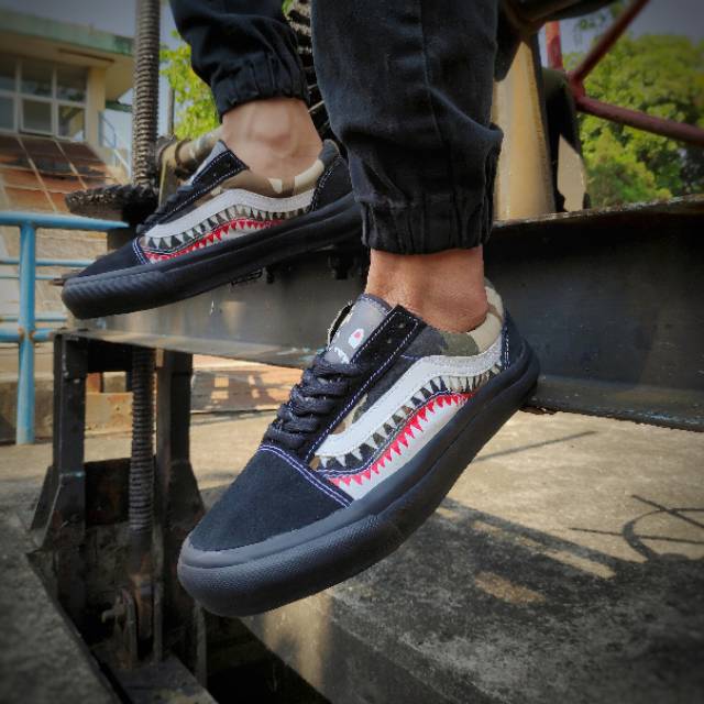 Giày Thể Thao Vans Og X Bape Màu Xanh Đen Cá Tính Cho Nam