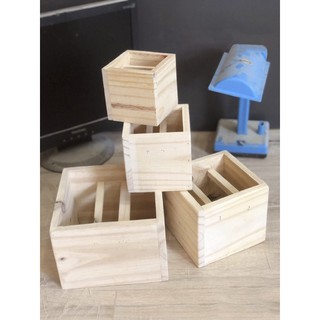 Hộp gỗ vuông trơn nhiều size dùng để cắm hoa, decor trang trí nhà hoặc trồng cây - Làm từ gỗ thông tự nhiên bền và đẹp