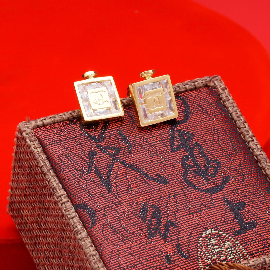 Bông tai nữ UHA mạ vàng 18K , đính kim cương nhân tạo B1197132-75