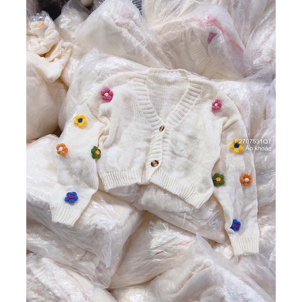 Áo khoác len croptop đính hoa tay dài hàng QC