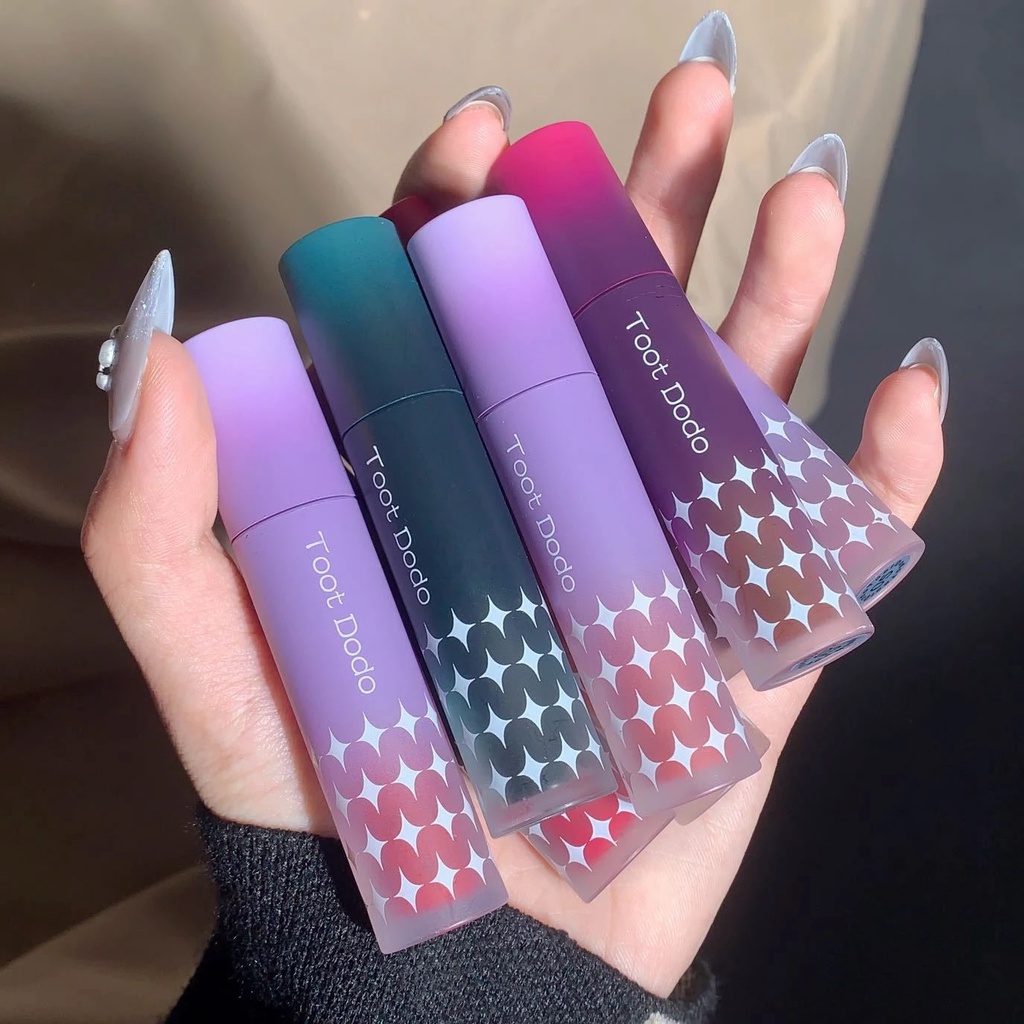 1 Son Môi Dạng Lỏng Chống Thấm Nước Không Dính Ly Mềm Mịn Chất Lượng Cao