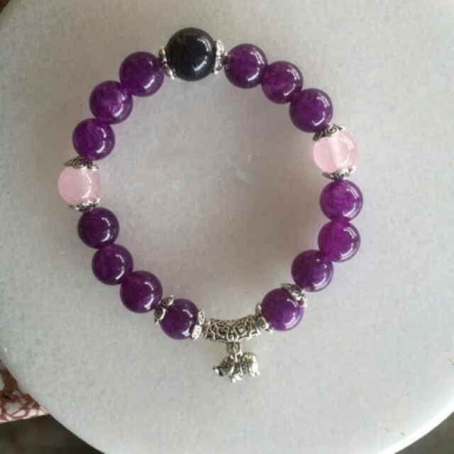 Vòng tay phong thủy