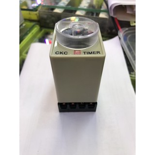 HOT-Rơ le thời gian 220v 60s kèm đế