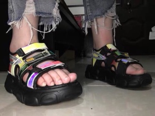 (order) Sandal Ulzzang đế độn 5cm mix Hologram