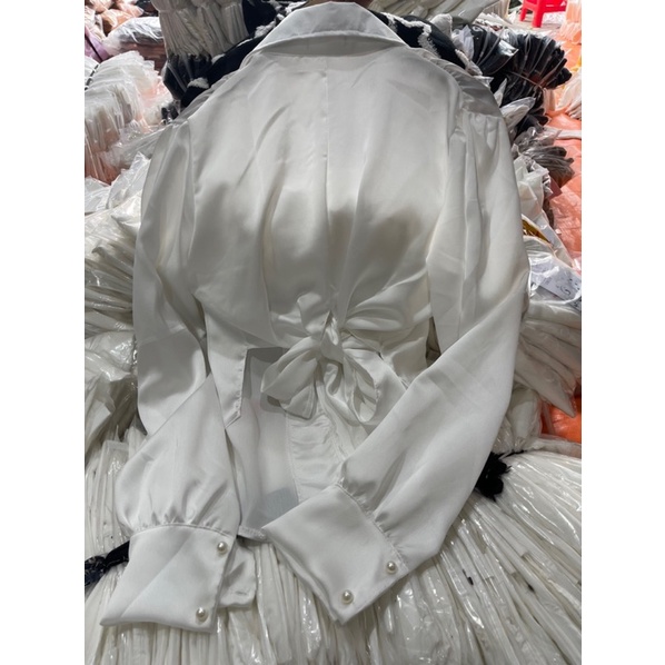 [Mã FAMARAL1 giảm 10K đơn 50K] Áo sơ mi lụa sẻ nơ sau cúc ngọc ms80 | BigBuy360 - bigbuy360.vn