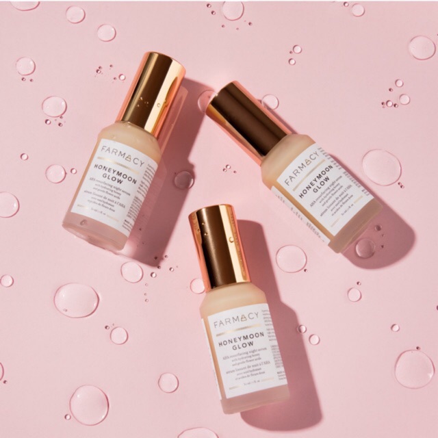 Tinh chất dưỡng đêm Farmacy Honeymoon Glow AHA Resurfacing Night Serum