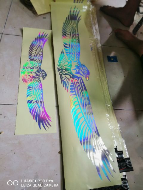 Đại bàng 7 màu tem trang trí xe tải.