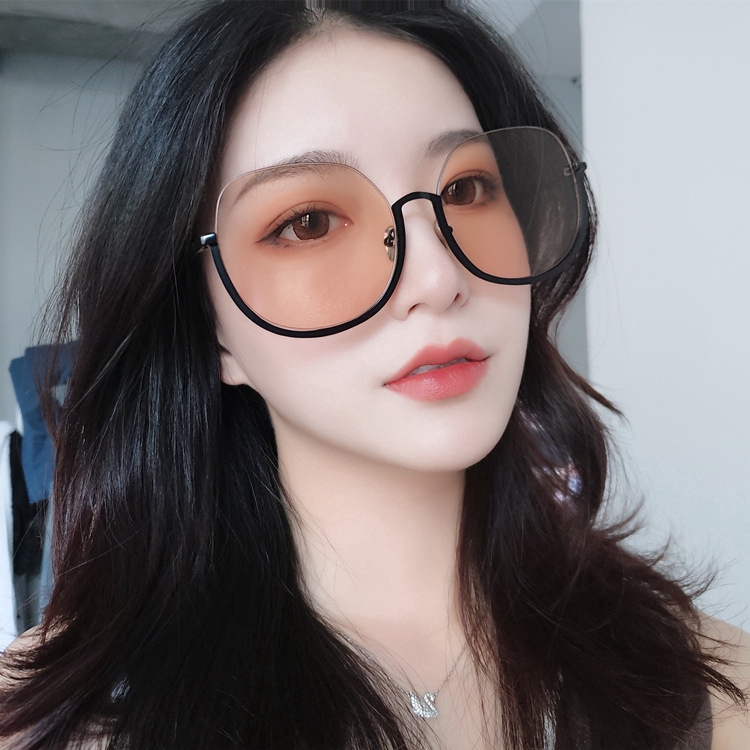 Kímh Mázt Gacng Traòn Phcang Cáoh Âcou Nỹ Thefời Tròng Chá Mữ