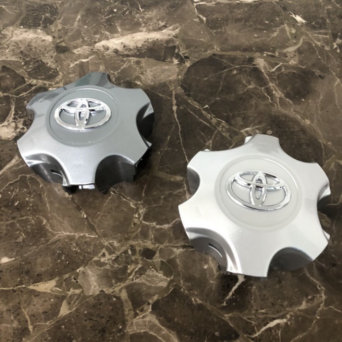 1 chiếc Logo chụp mâm, ốp lazang bánh xe ô tô Toyota Fortuner 2012- 2016 và Toyota Hilux 2011-2015 mã TY-139