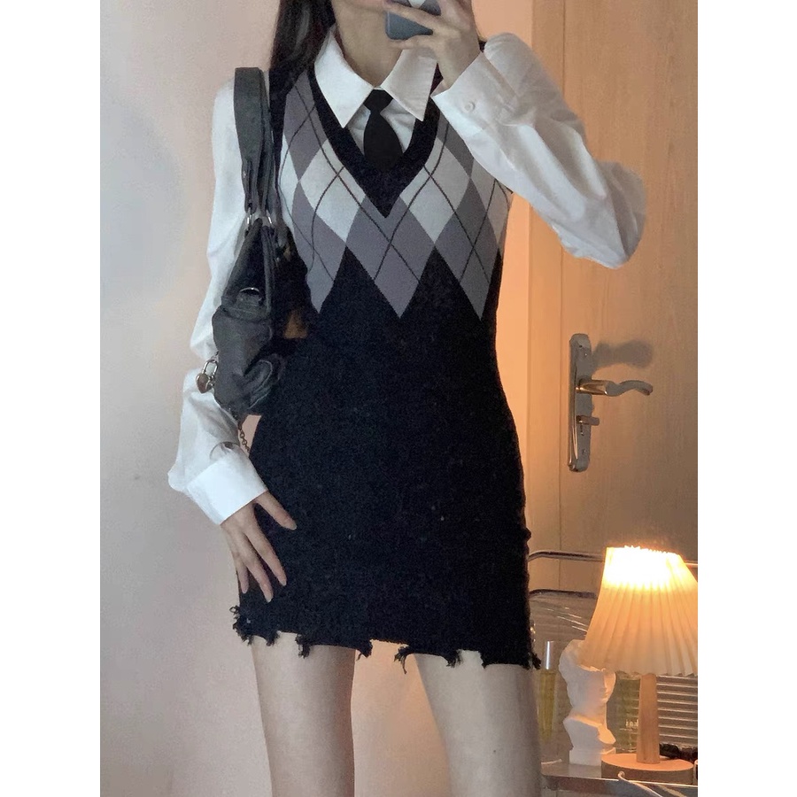 QKOOLE  Áo tank top Dệt Kim Ôm Dáng Họa Tiết Kẻ Sọc Thời Trang Hàn Quốc Quyến Rũ Cho Nữ