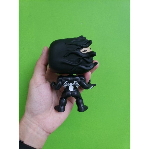 Mô hình Venom Carnage Funko 2nd