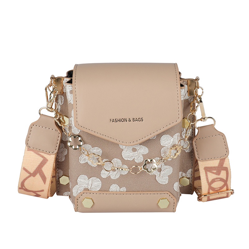 Túi Xách Nữ Đeo Chéo Đính Đinh Tán Thời Trang Hàn