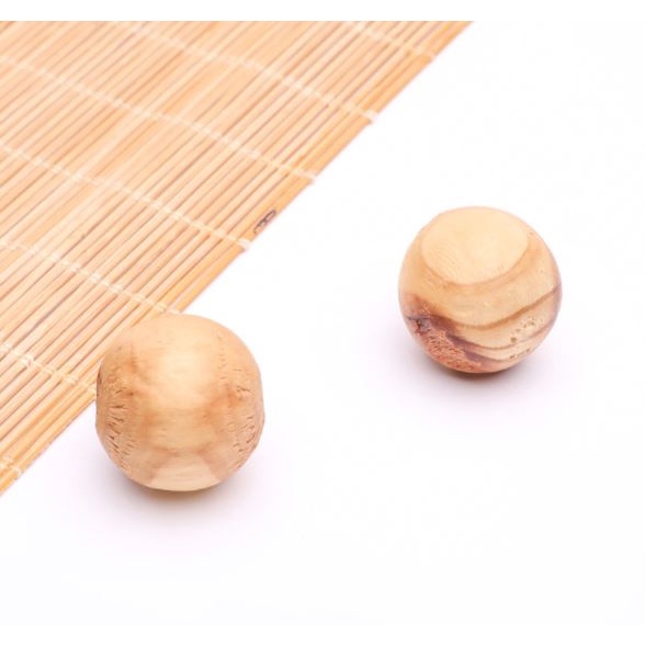 1 gỗ long não tròn khử mùi hôi đuổi côn trùng hiệu quả