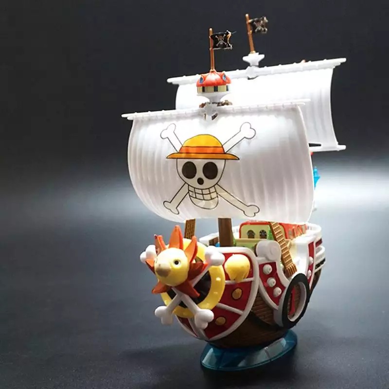 Bộ đồ chơi lắp ráp mô hình tàu cướp biển One Piece Thousand Sunny chất liệu nhựa, kích thước 31*19*7cm