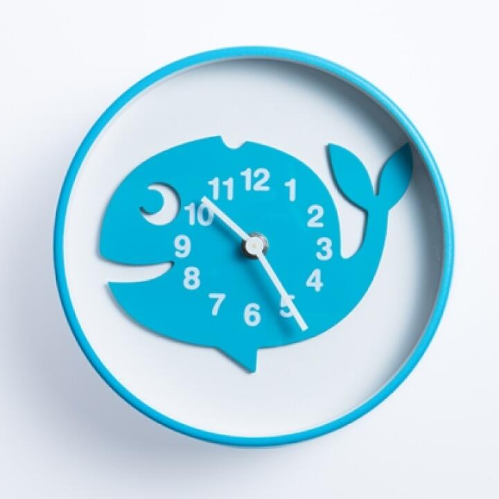 Đồng Hồ Treo Tường ARTBOX Hàn Quốc Họa Tiết Cá Voi Màu Xanh Dương